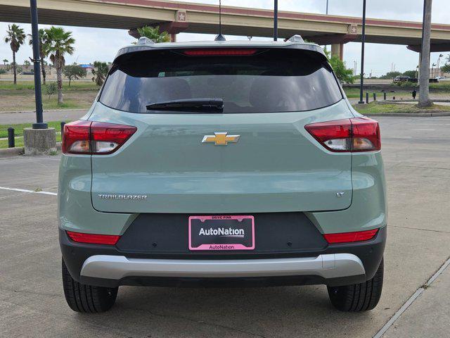 new 2025 Chevrolet TrailBlazer car, priced at $25,921