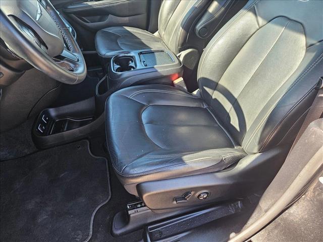 used 2021 Chrysler Pacifica car, priced at $22,499