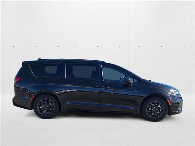 used 2021 Chrysler Pacifica car, priced at $22,499