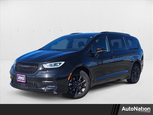used 2021 Chrysler Pacifica car, priced at $22,499