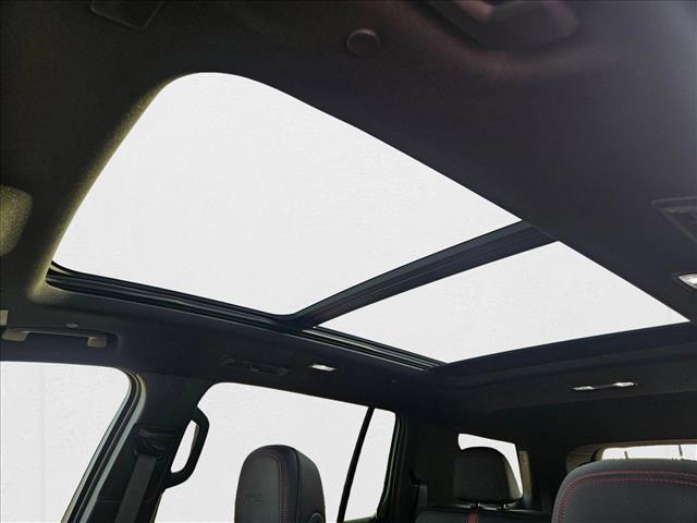 new 2026 Chevrolet Traverse car, priced at $60,215