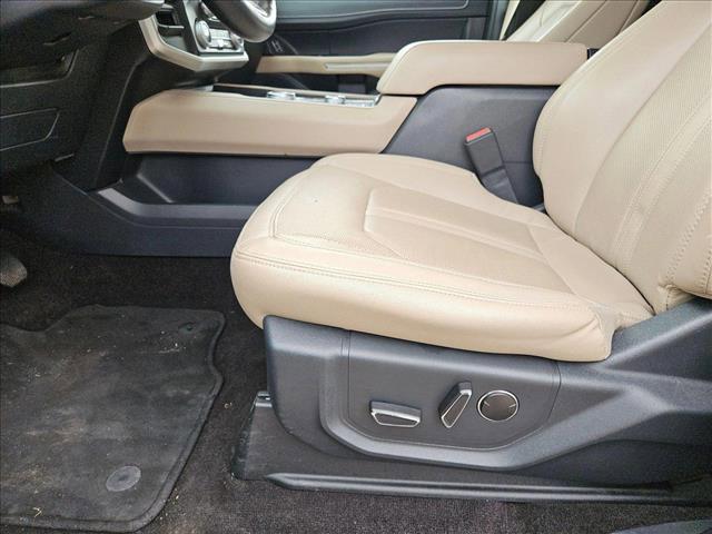 used 2022 Ford Expedition car, priced at $38,078