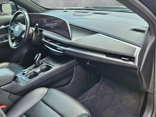 used 2024 Cadillac XT4 car, priced at $32,971