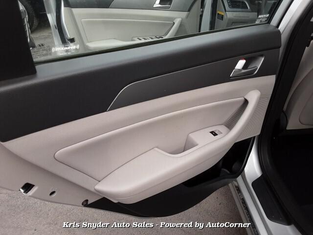 used 2016 Hyundai Sonata Hybrid car, priced at $11,900