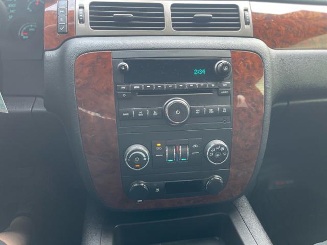 used 2008 Chevrolet Avalanche car, priced at $12,900