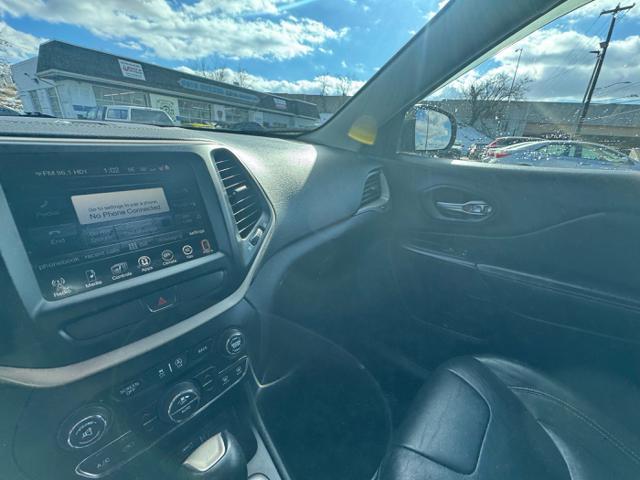 used 2015 Jeep Cherokee car, priced at $13,900