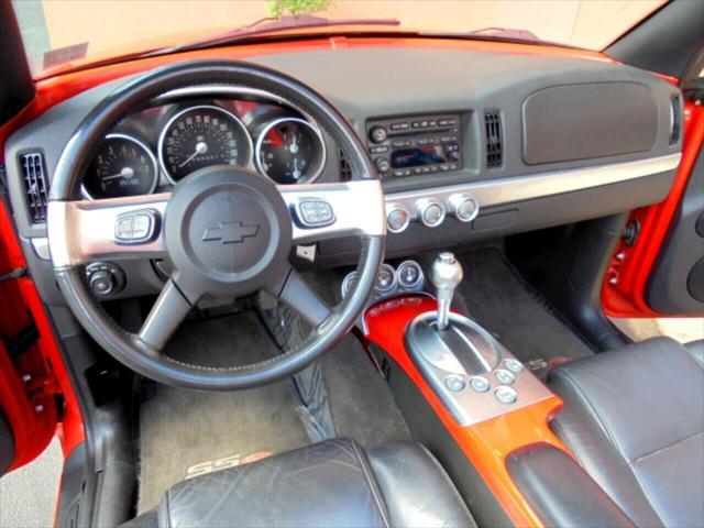 used 2005 Chevrolet SSR car, priced at $26,988