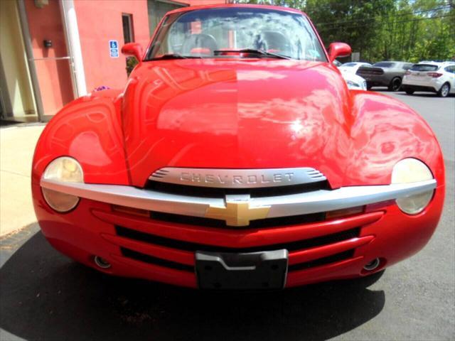used 2005 Chevrolet SSR car, priced at $26,988