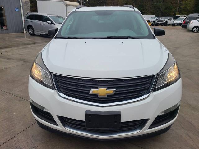 used 2016 Chevrolet Traverse car, priced at $7,500