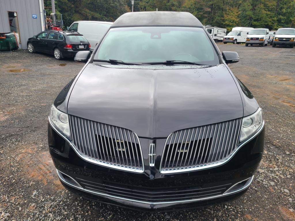 used 2016 Lincoln MKT car, priced at $49,900