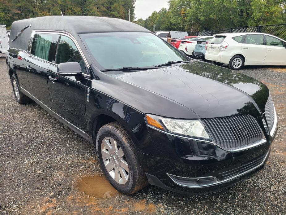 used 2016 Lincoln MKT car, priced at $49,900