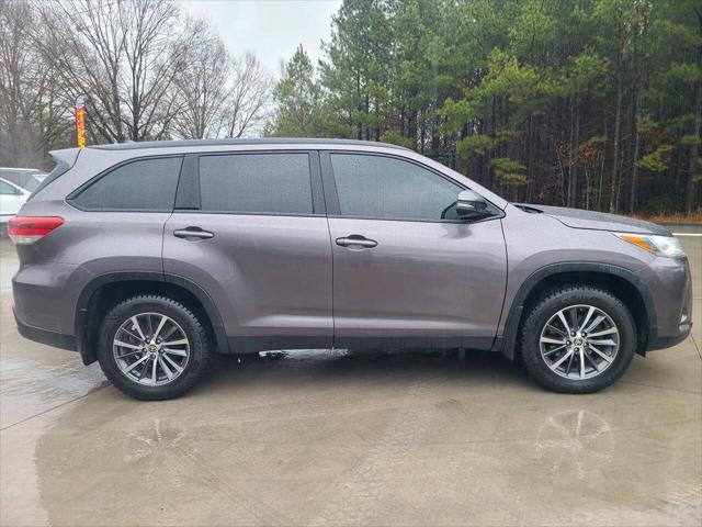 used 2019 Toyota Highlander car, priced at $20,900