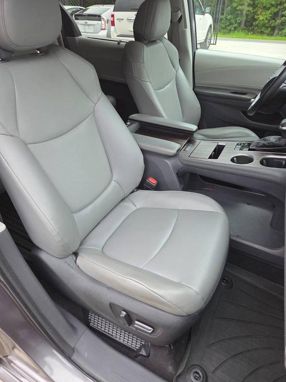 used 2022 Toyota Sienna car, priced at $28,900