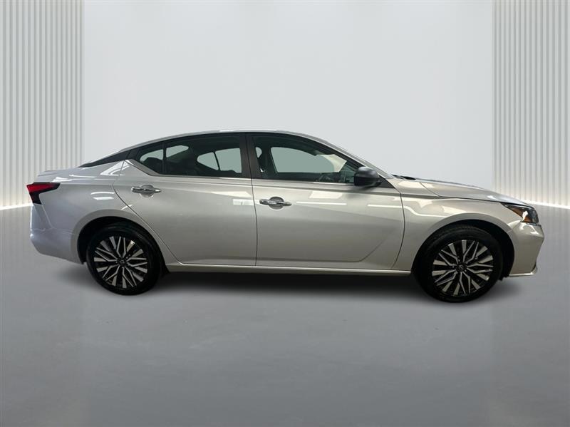 used 2025 Nissan Altima car, priced at $20,900