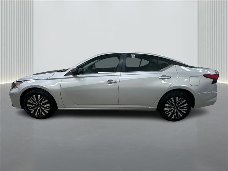 used 2025 Nissan Altima car, priced at $20,900