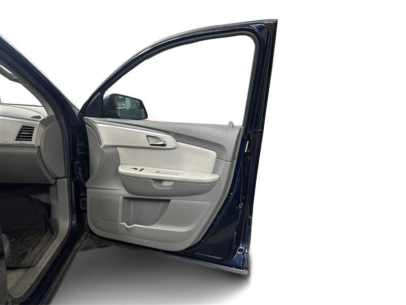 used 2011 Chevrolet Traverse car, priced at $4,500