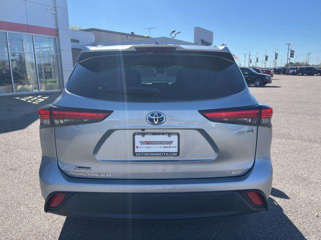 used 2021 Toyota Highlander Hybrid car, priced at $29,689