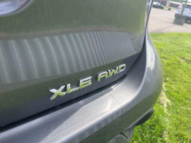 used 2021 Toyota Highlander car, priced at $31,599