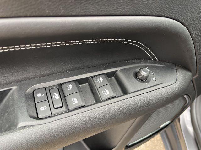used 2022 Jeep Compass car, priced at $24,055