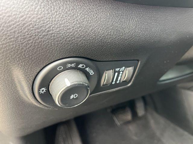 used 2022 Jeep Compass car, priced at $24,055