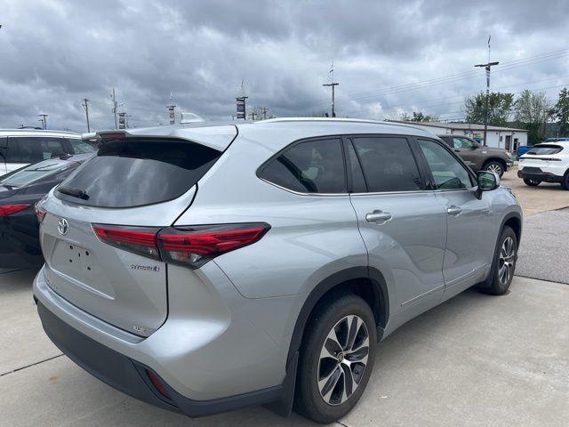 used 2021 Toyota Highlander Hybrid car, priced at $33,685