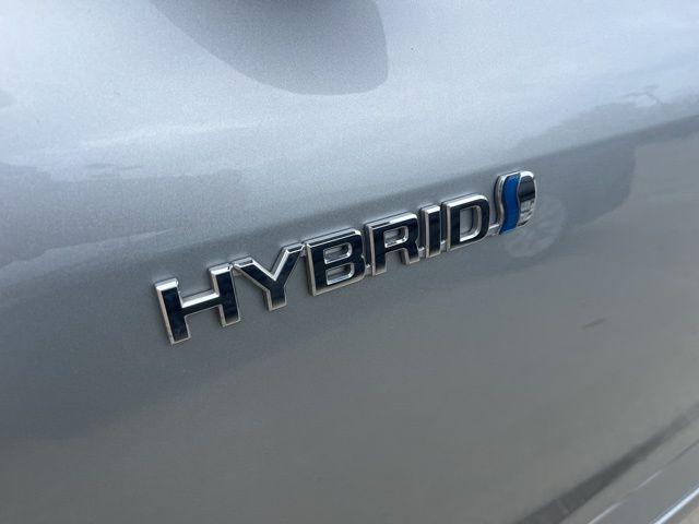 used 2021 Toyota Highlander Hybrid car, priced at $33,685