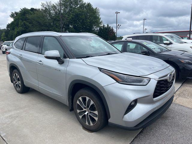 used 2021 Toyota Highlander Hybrid car, priced at $33,685