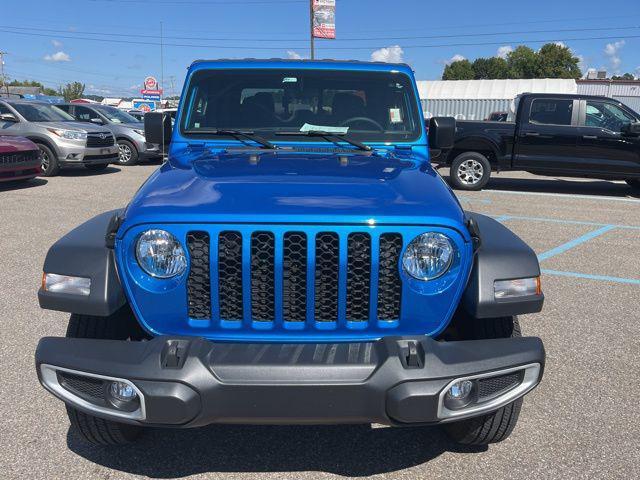 used 2023 Jeep Gladiator car, priced at $33,808
