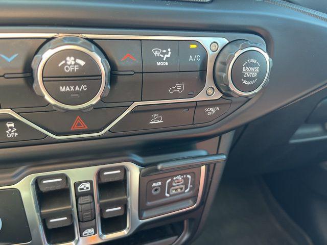 used 2023 Jeep Gladiator car, priced at $33,808