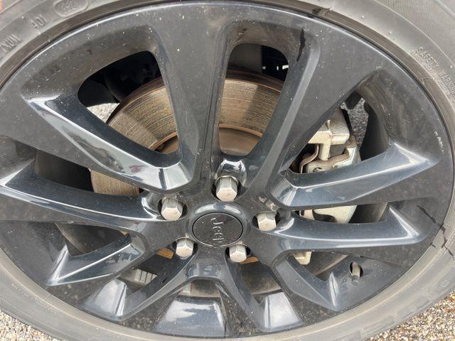 used 2021 Jeep Grand Cherokee car, priced at $26,383