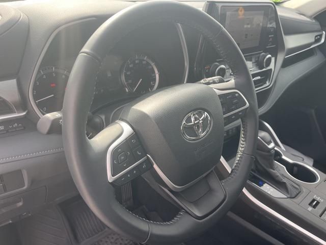 used 2024 Toyota Highlander car, priced at $42,500