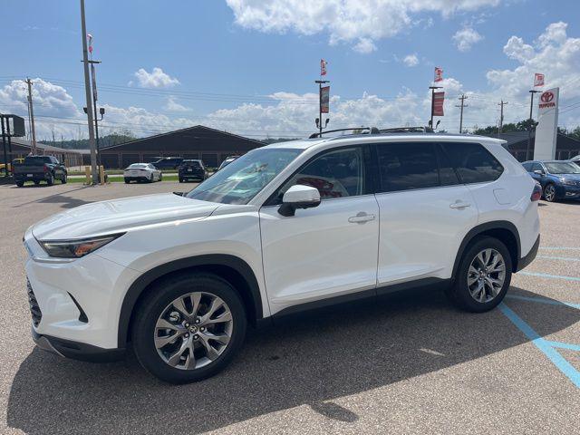 new 2025 Toyota Grand Highlander car, priced at $53,722