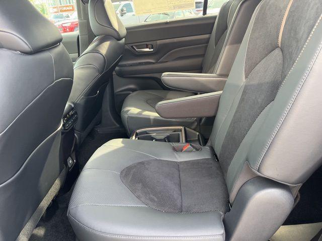new 2025 Toyota Grand Highlander Hybrid car, priced at $62,887