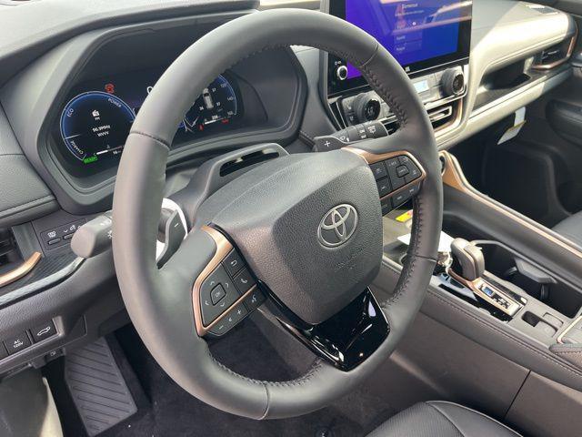 new 2025 Toyota Grand Highlander Hybrid car, priced at $62,887