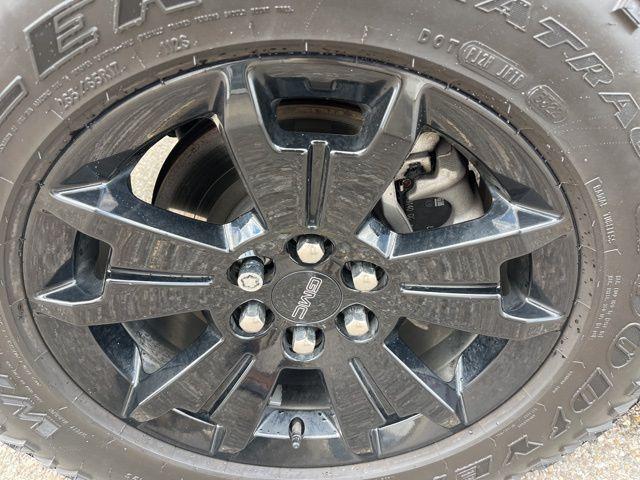 used 2022 GMC Canyon car, priced at $33,637