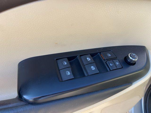 used 2015 Toyota Highlander car, priced at $18,515