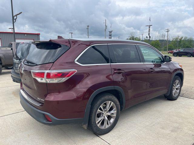 used 2015 Toyota Highlander car, priced at $19,999