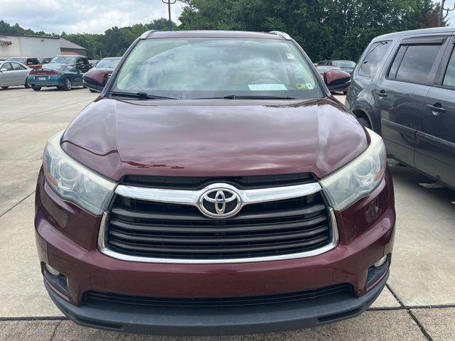 used 2015 Toyota Highlander car, priced at $19,999