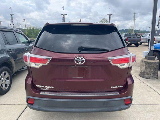 used 2015 Toyota Highlander car, priced at $19,999