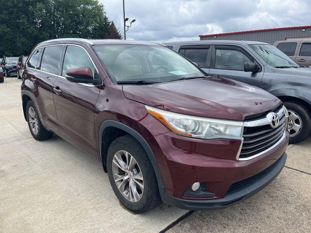 used 2015 Toyota Highlander car, priced at $19,999