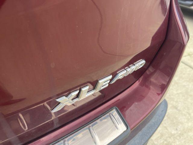 used 2015 Toyota Highlander car, priced at $19,999