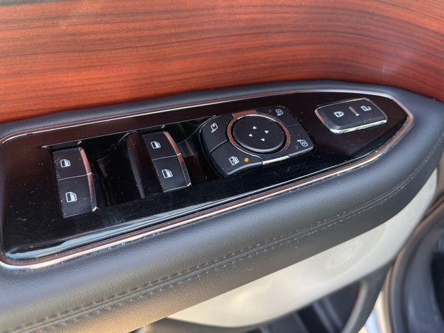 used 2022 Lincoln Navigator car, priced at $55,479