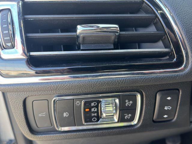 used 2022 Lincoln Navigator car, priced at $55,479