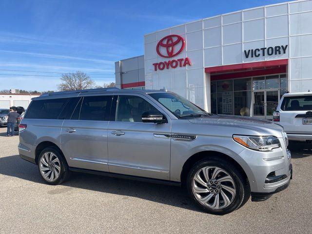 used 2022 Lincoln Navigator car, priced at $55,479