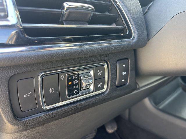 used 2022 Lincoln Navigator car, priced at $55,479