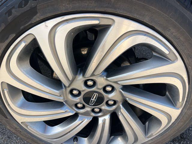 used 2022 Lincoln Navigator car, priced at $55,479