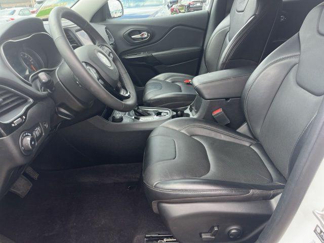 used 2023 Jeep Cherokee car, priced at $22,621