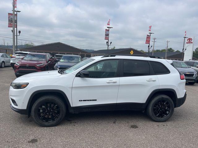 used 2023 Jeep Cherokee car, priced at $22,621