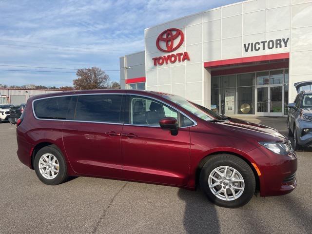 used 2017 Chrysler Pacifica car, priced at $18,400