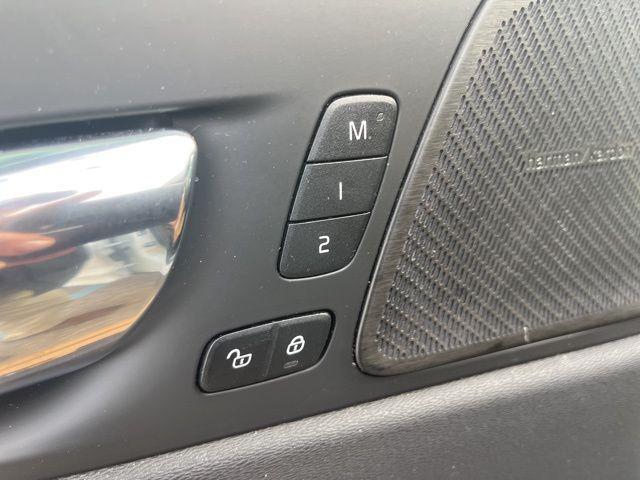 used 2019 Volvo XC60 car, priced at $14,316